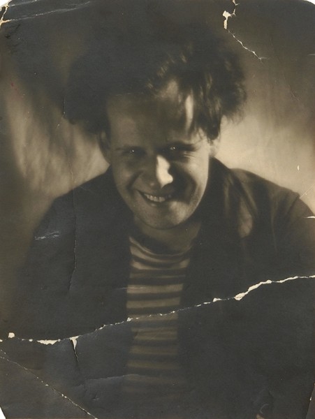 Фотография с автографом режиссера Сергея Эйзенштейна. 1928.