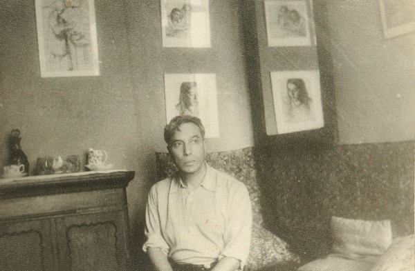 Лот из пяти фотографий Бориса Пастернака. [1924-1950]:
