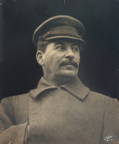 Портрет И.В. Сталина / фот. Е.И. Явно. Дат. 1930-32 г.