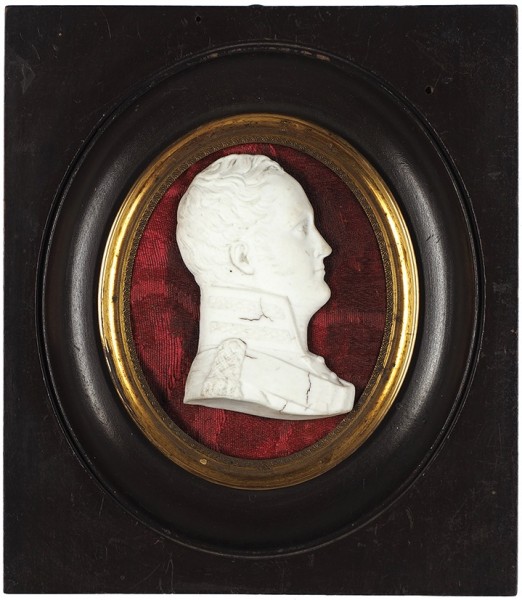 «Император Александр I». Франция. 1810-1820-е. Бисквит, ткань, 7,8 х 6,4 см.