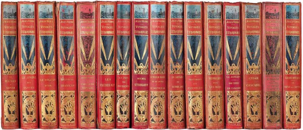 Шестнадцать книг писателя Жюля Верна из серии «Необыкновенные путешествия». [Les voyages extraordinaires], 1878–1914.