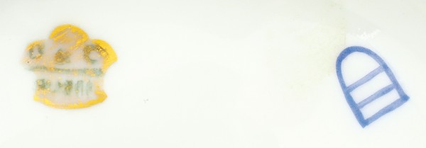Ваза с изображением Наполеона Бонапарта. Австрия. Венская королевская фарфоровая мануфактура. Первая половина ХХ века. Фарфор, роспись, золочение. Высота 44,5 см.